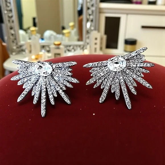 Art Deco Silver Toned Rhinestone Starburst Earrings - Picture 4 of 17
